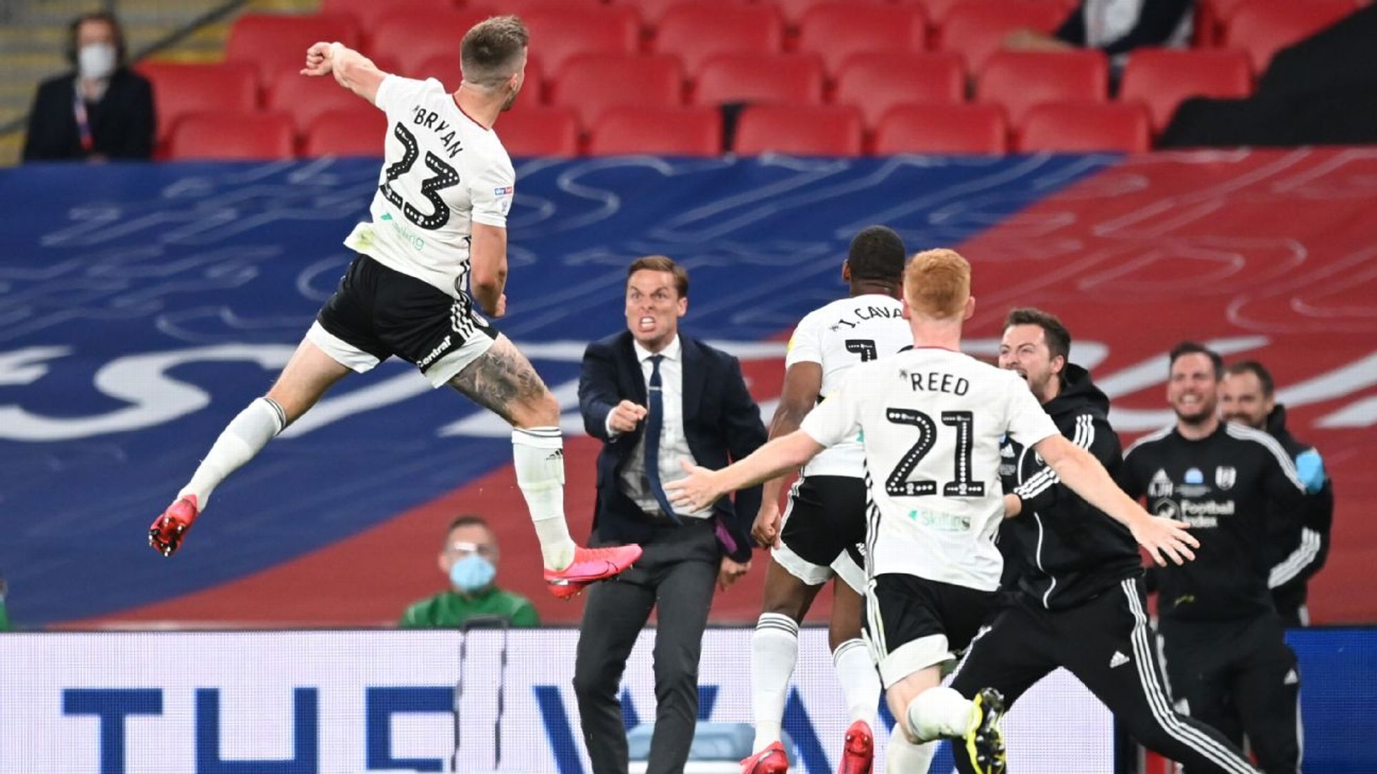 观赛不仅仅 观赛不仅仅